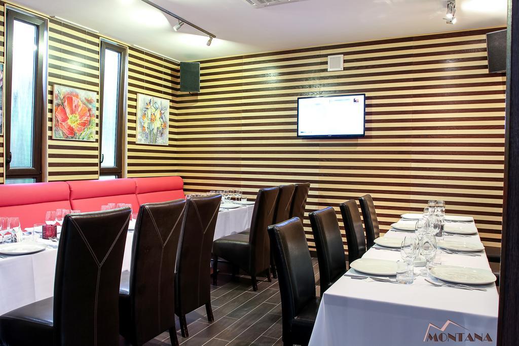 Hotel Montana Viseu de Sus Bagian luar foto
