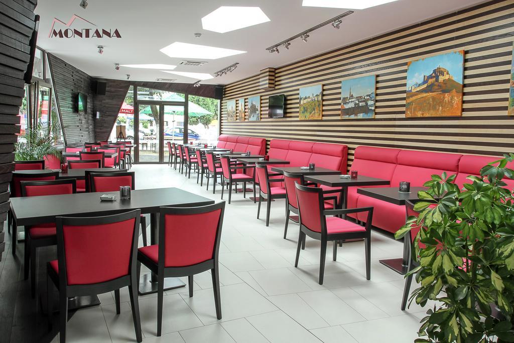 Hotel Montana Viseu de Sus Bagian luar foto