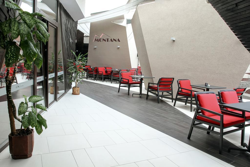 Hotel Montana Viseu de Sus Bagian luar foto